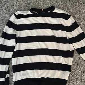 Tommy Hilfiger sweater